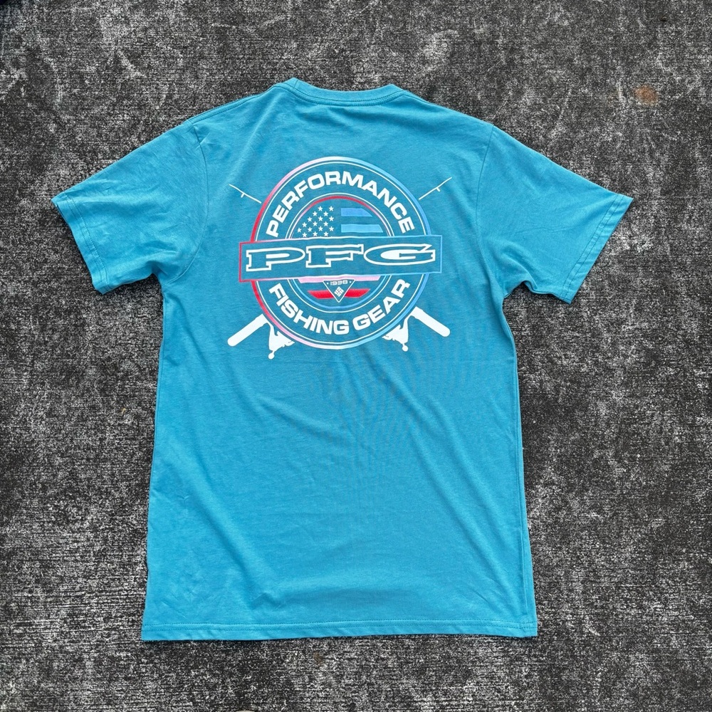 Columbia Performance Fishing Gear PFG T-shirt Size Small Blue Color